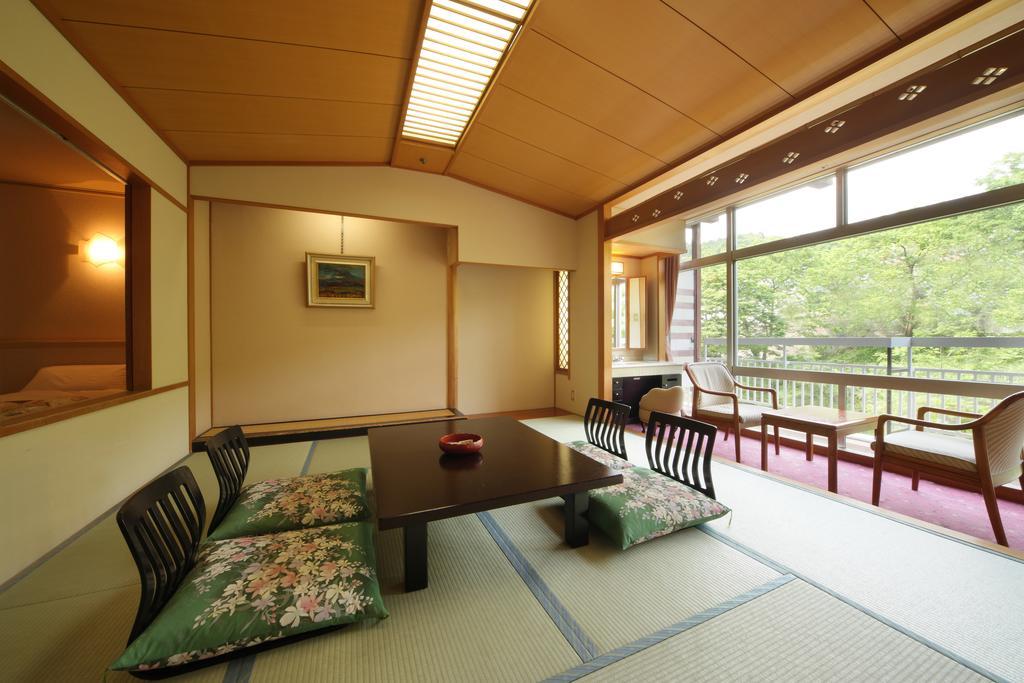 Iizaka Hotel Juraku Fukushima  Exterior foto