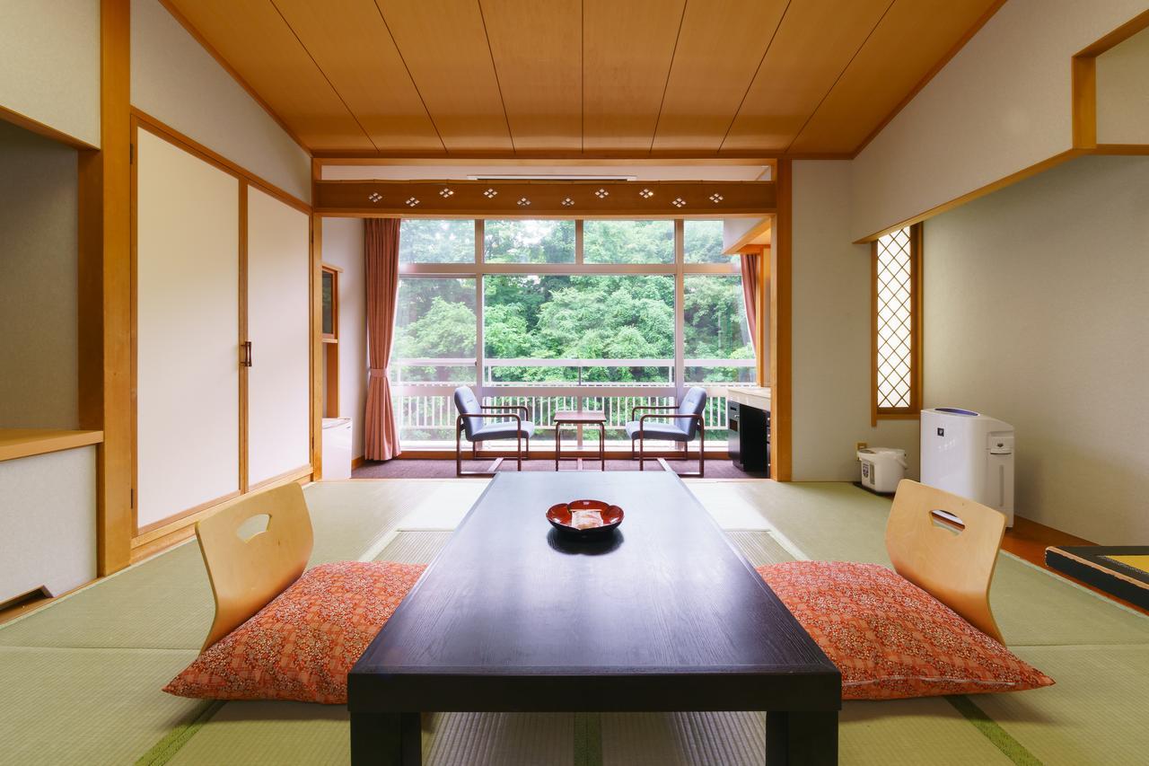Iizaka Hotel Juraku Fukushima  Exterior foto